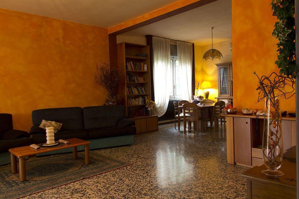 Guest House Villa De Ros Salò Zewnętrze zdjęcie